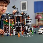 76300-LEGO-dc-arkham-asylum -8-